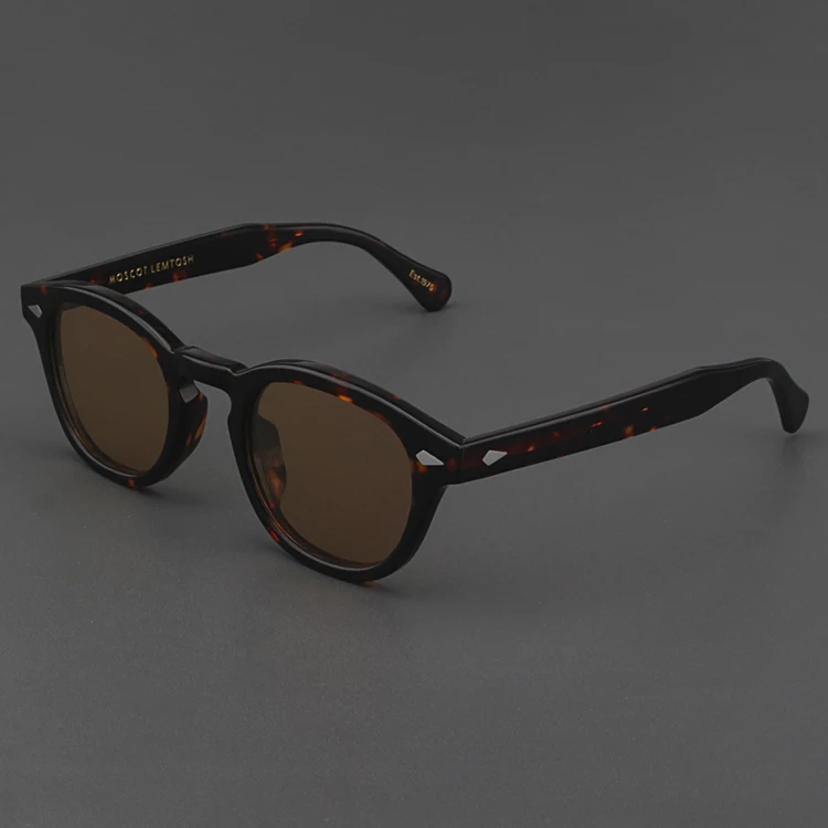 tortoise brown