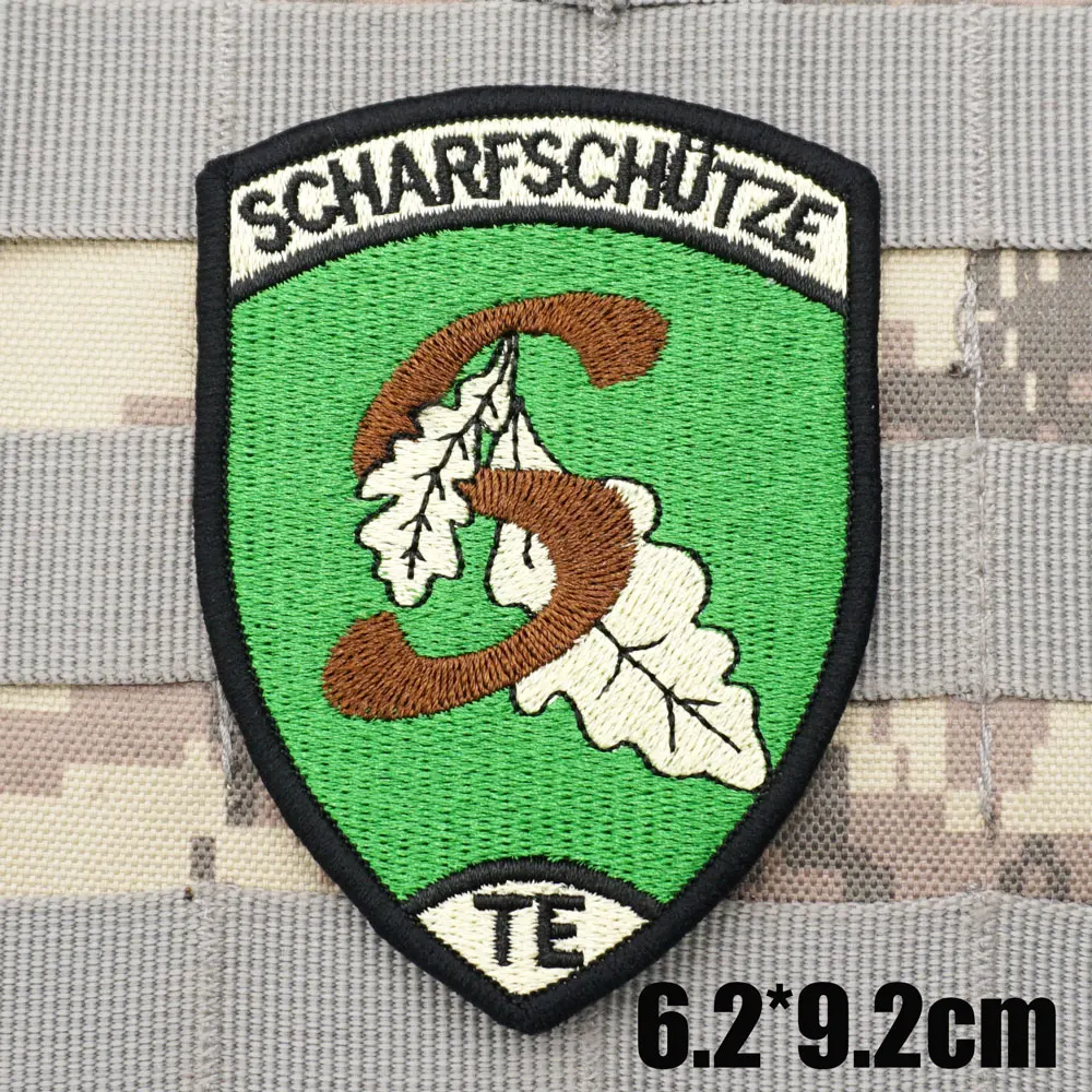 Patchs brodés de drapeau suisse, brassard militaire, badge de sac à dos avec support à crochet pour vêtements